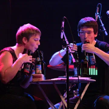 Barbara Minder et Matthieu Amiguet: Eine Kleine Biermusik (Case à Chocs)