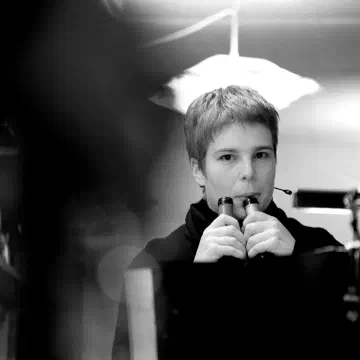 Barbara Minder aux bouteilles