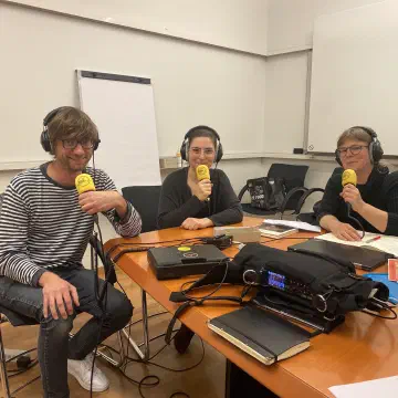 RadioRocherLateniumEmissions-1