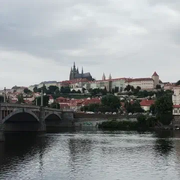 Prague-J14-18--04